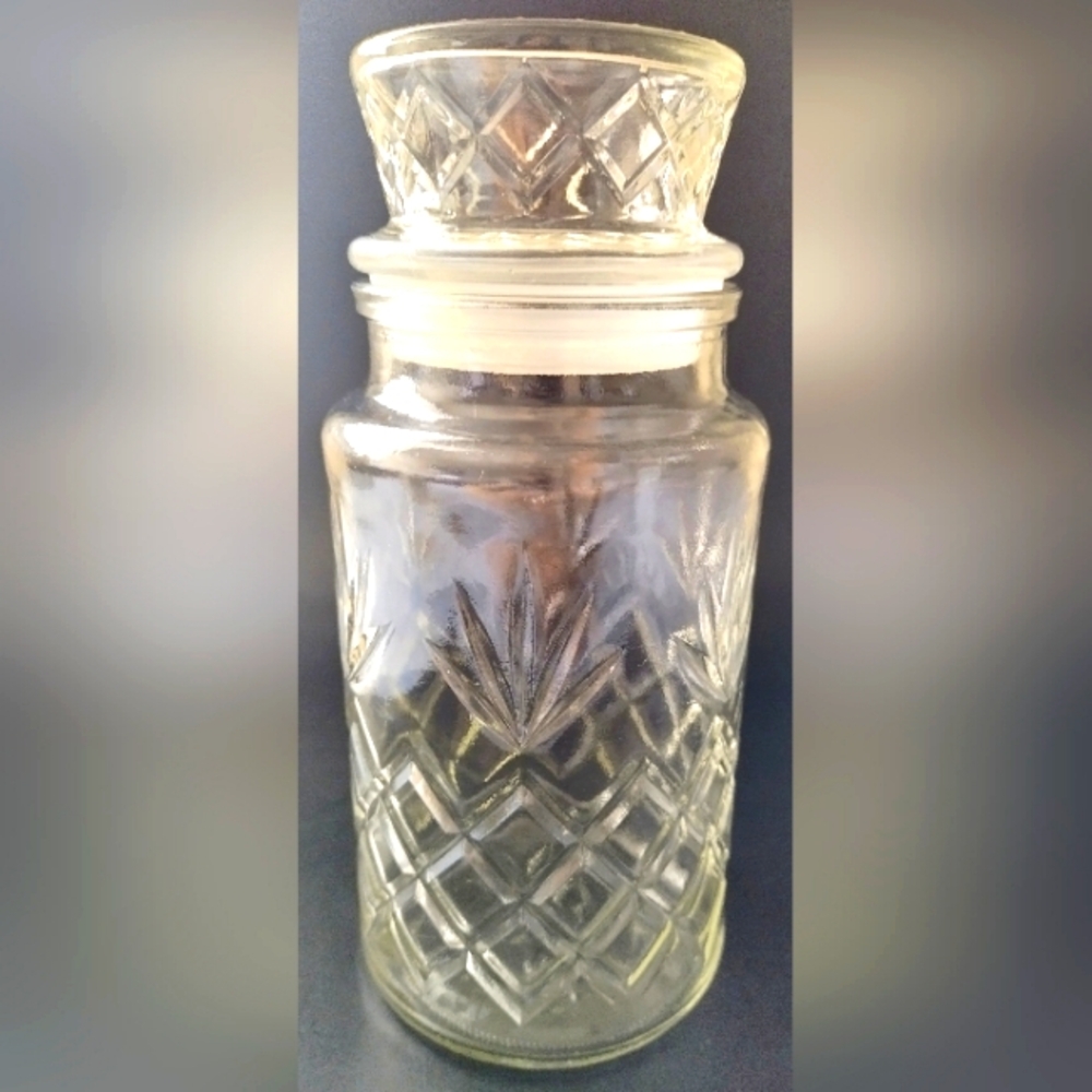 Vintage Planters Peanuts Glass Pineapple Etched Jar with Lid 1983